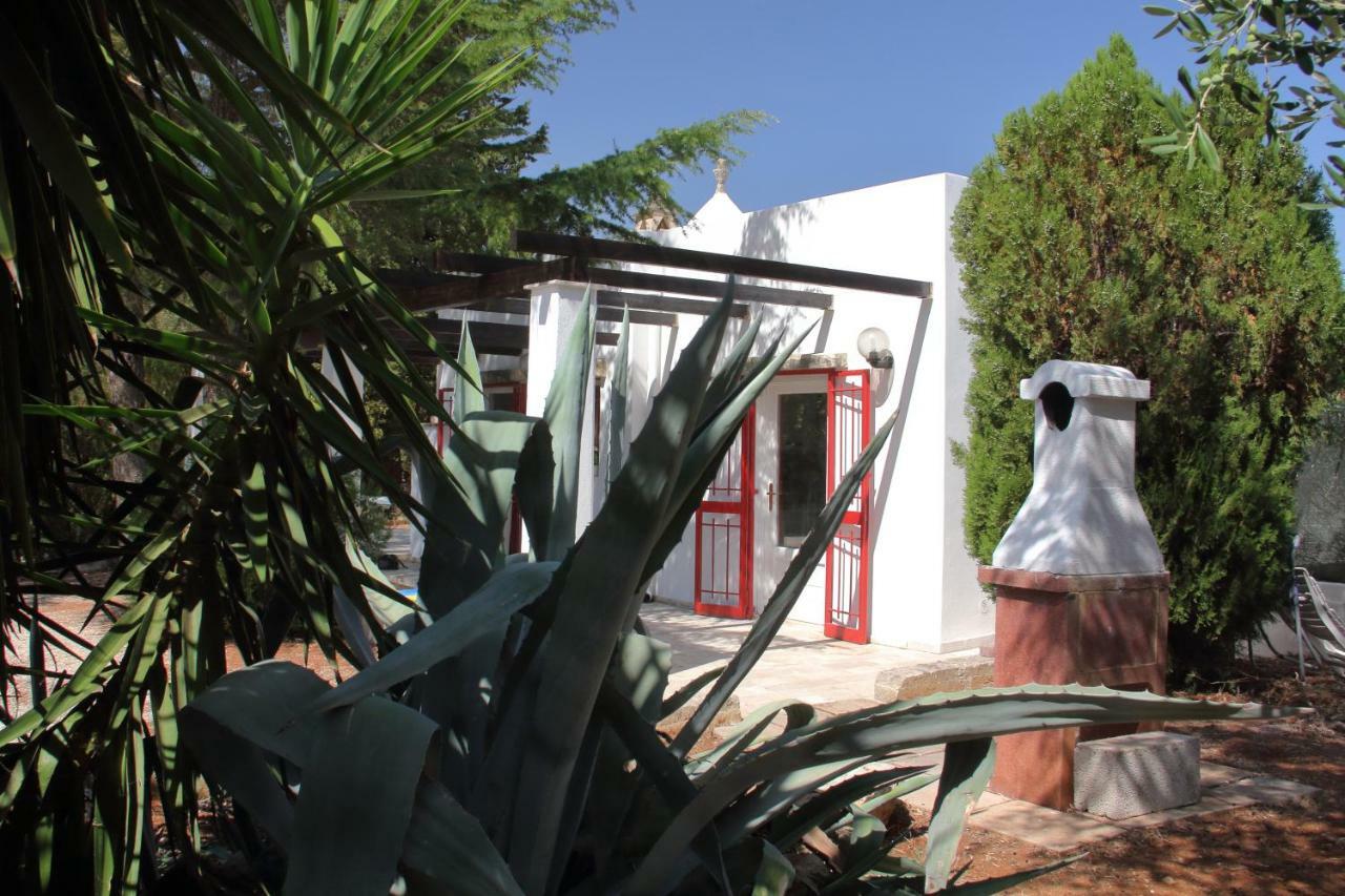 Trullo Riccardo Villa Ostuni Bagian luar foto