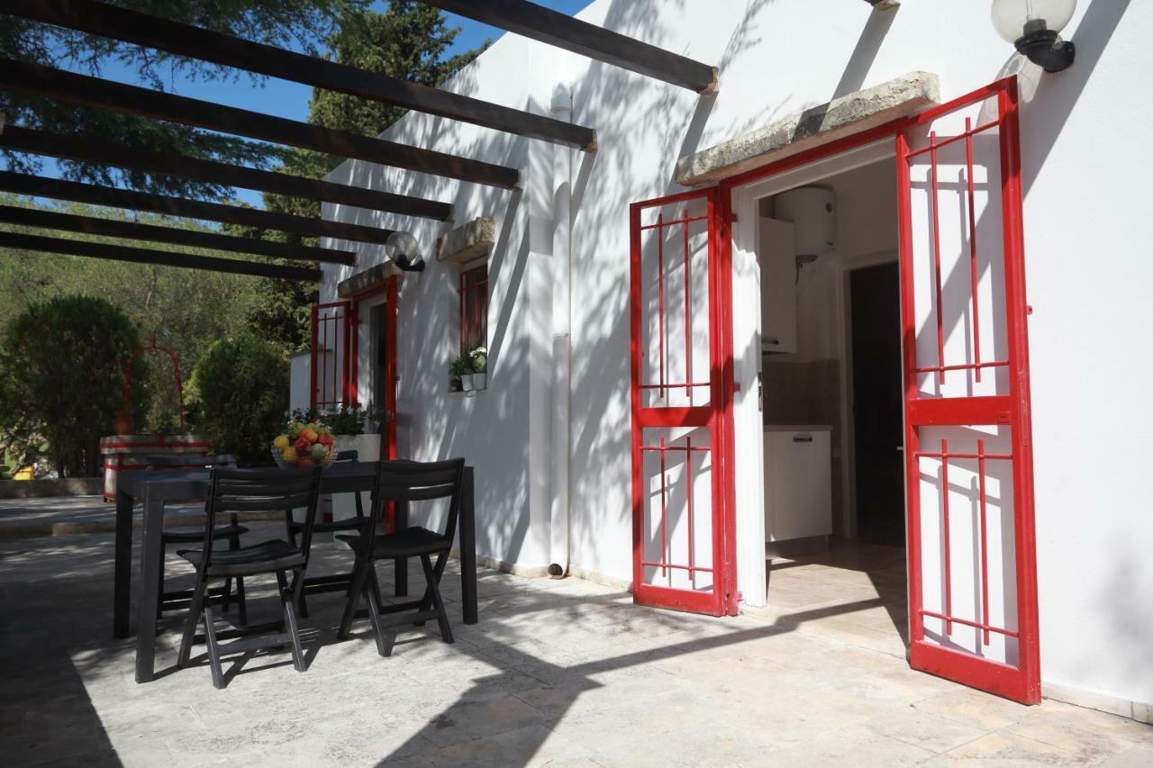Trullo Riccardo Villa Ostuni Bagian luar foto