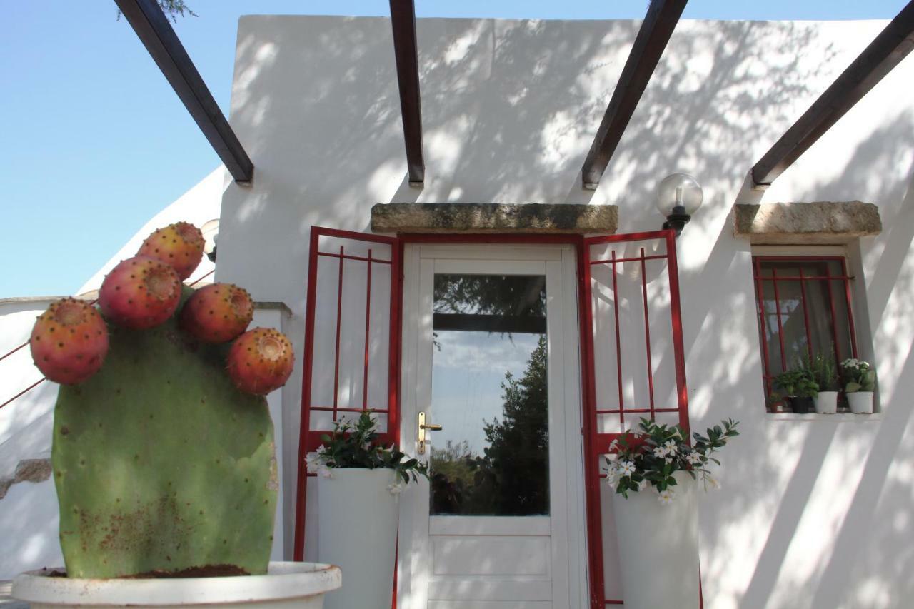 Trullo Riccardo Villa Ostuni Bagian luar foto