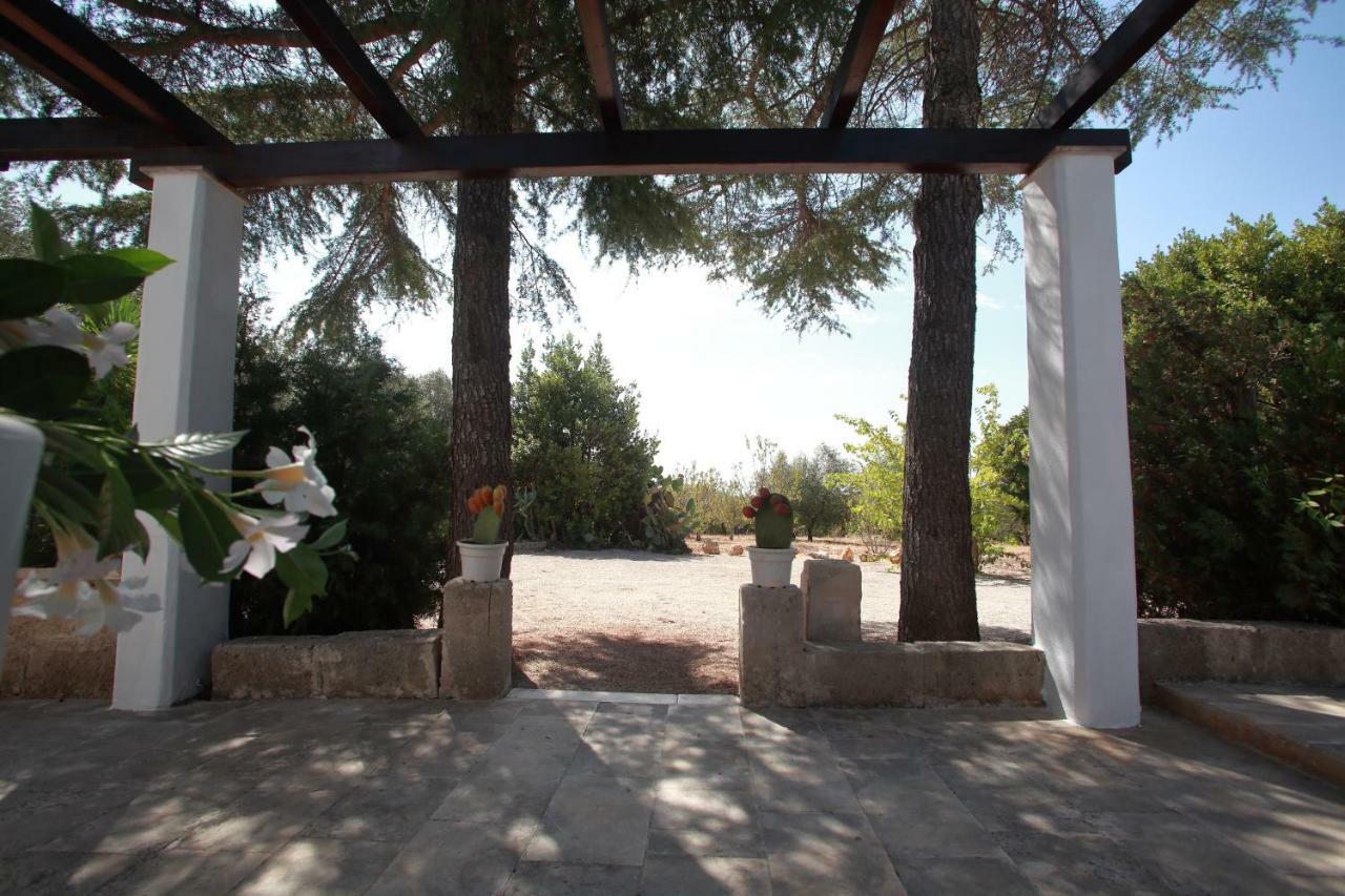 Trullo Riccardo Villa Ostuni Bagian luar foto